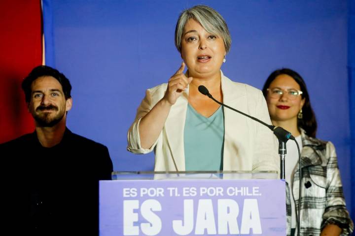 VIDEO. Jeannette Jara recrimina nuevamente a Kast por no querer asistir a debates: “Qué falta de coraje, por eso se arrancó para las regiones”