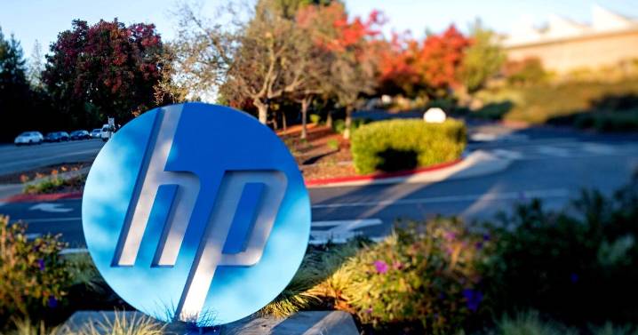 HP announces job cuts as profit outlook misses estimates