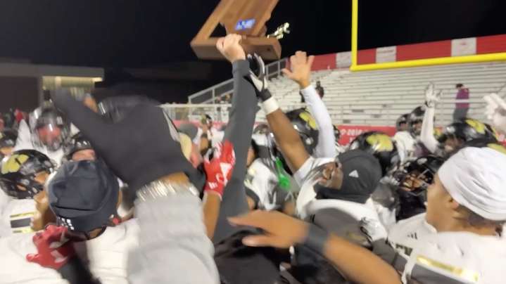 Warren Central wins regional, defeats Center Grove 24
