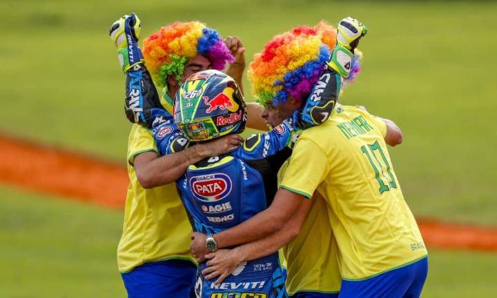 Diogo Moreira culmina su remontada para hacer historia en el motociclismo brasileño