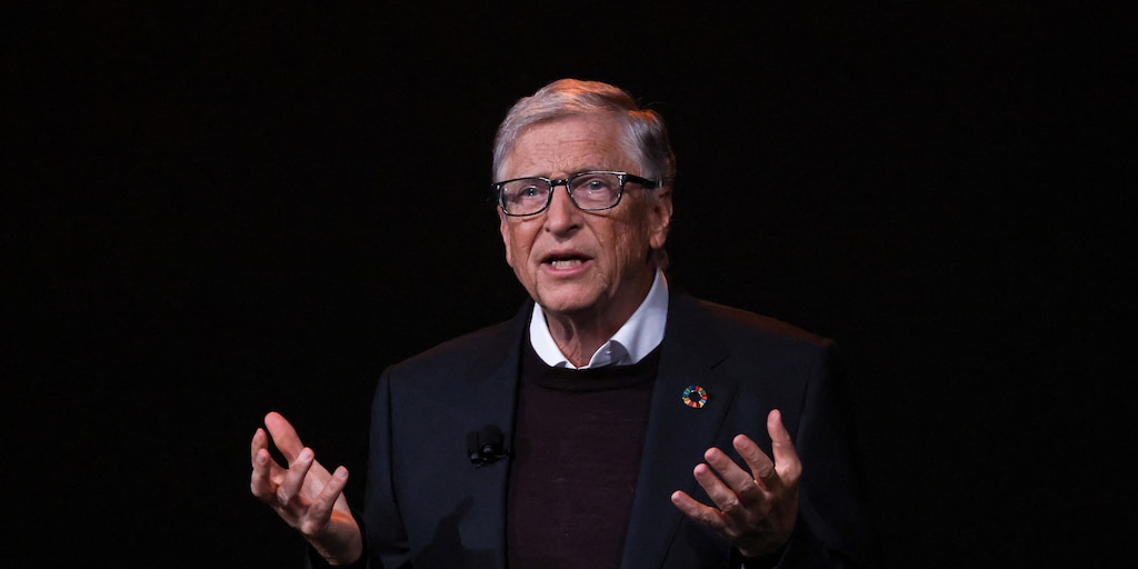 Pese a ser un líder en tecnología, Bill Gates pide quitar el celular en la infancia y cambiarlo por el juego