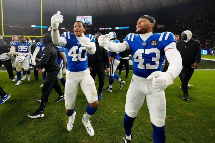 Taylor corre 244 yardas y anota tres TD’s. Colts vencen 31-25 a Falcons en tiempo extra en Berlín – Chicago Tribune