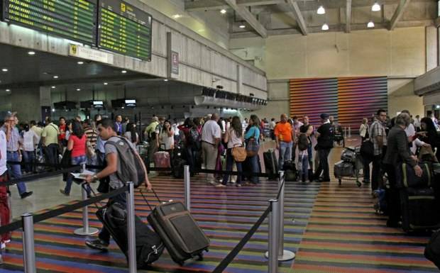 Agencias de viajes procuran soluciones ante suspensión de vuelos con Venezuela