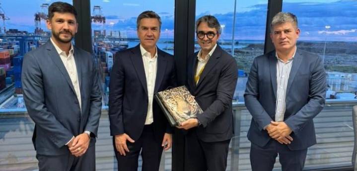 En Barcelona, Chaco afianza vínculos para transformar los puertos y ampliar las exportaciones