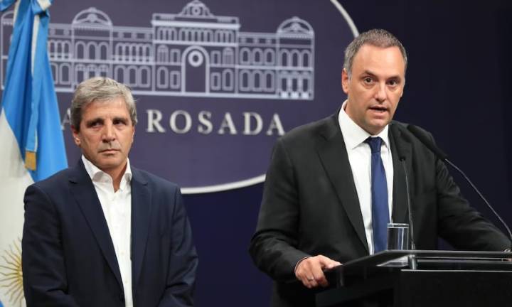 Días clave por el Presupuesto 2026: la mesa chica de Milei se reunió con Caputo y ajustan los detalles finales