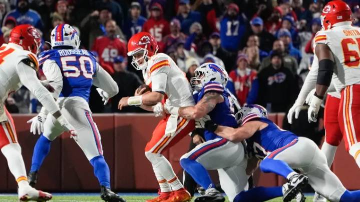 Bills dealt devastating Michael Hoecht injury update after Chiefs win