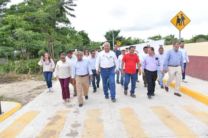 Monte Grande estrena calles pavimentadas: qué se hizo y quién se beneficia