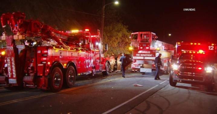 US, Los Angeles: Highland Park Man Trapped Under Car After Rollover Crash