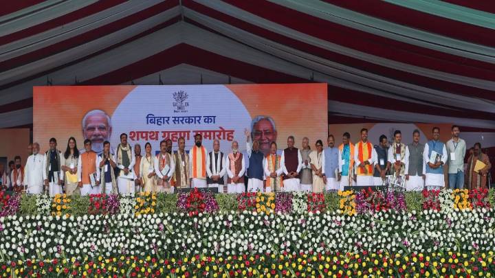 Nitish Kumar takes oath as Bihar CM for 10th time