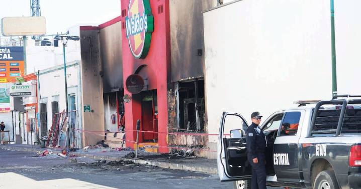 Funcionarios de los tres niveles de Gobierno han rendido declaración por la explosión en Waldo’s de Hermosillo; FGJE investiga posibles negligencias en permisos y supervisión