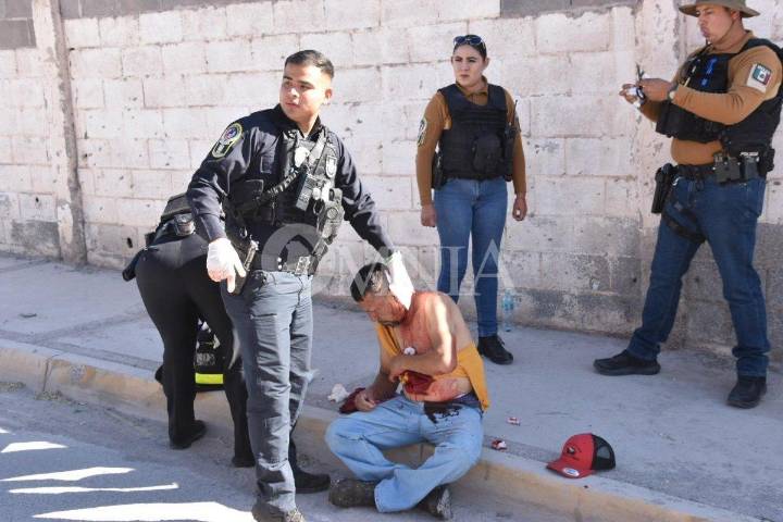 Hombre es brutalmente golpeado por su hijastro en la colonia Nuevo Triunfo