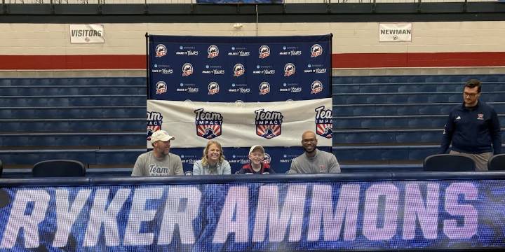 Newman men’s basketball holds special signing for boy living with chronic illness