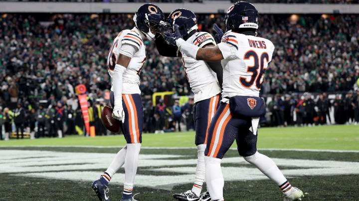 Bears roll to statement win over Eagles: 'We're for real'