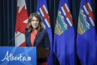 Alberta’s Smith supportive of new major projects, says pipeline negotiation ongoing