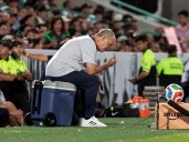 En Uruguay no tuvieron piedad con Marcelo Bielsa tras la goleada sufrida ante Estados Unidos: "Paliza vergonzosa"