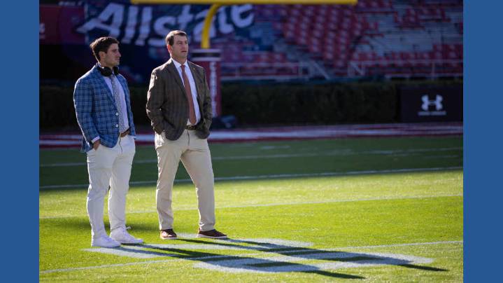 Klubnik's TD run, Jones' 2 picks lead Clemson to 4th straight win, 28