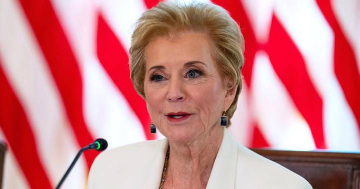 Shutdown gives glimpse of life without Education Department