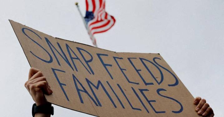 US issues food aid even as feds appeal court order