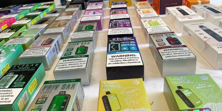 Cayó una red dedicada a la venta de vaporizadores, protagonistas del nuevo mercado ilegal de la marihuana en Argentina