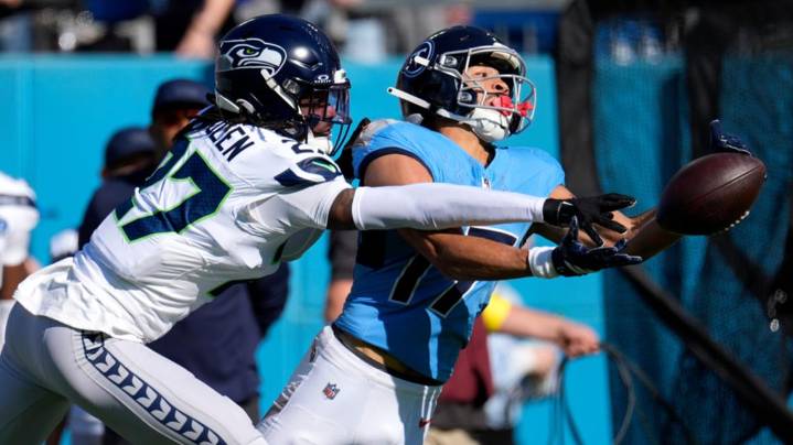 Sam Darnold throws for 244 yards 2 TDs as Seahawks beat the Titans 30