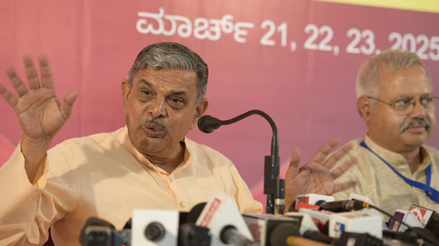 Society recognises RSS as a force for unity and development, cannot be banned: Dattatreya Hosabale
