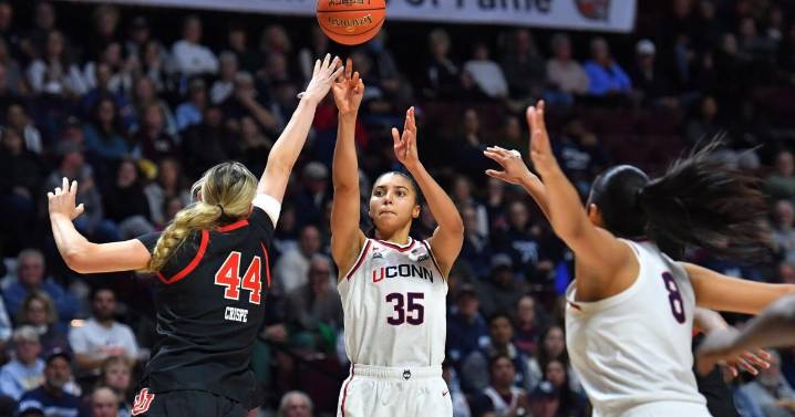 AP women's basketball player of the week is No. 1 UConn's Azzi Fudd