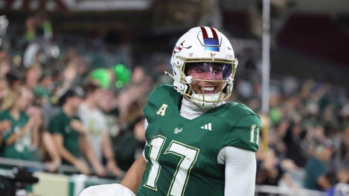 USF football QB Byrum Brown made history in blowout win vs UTSA