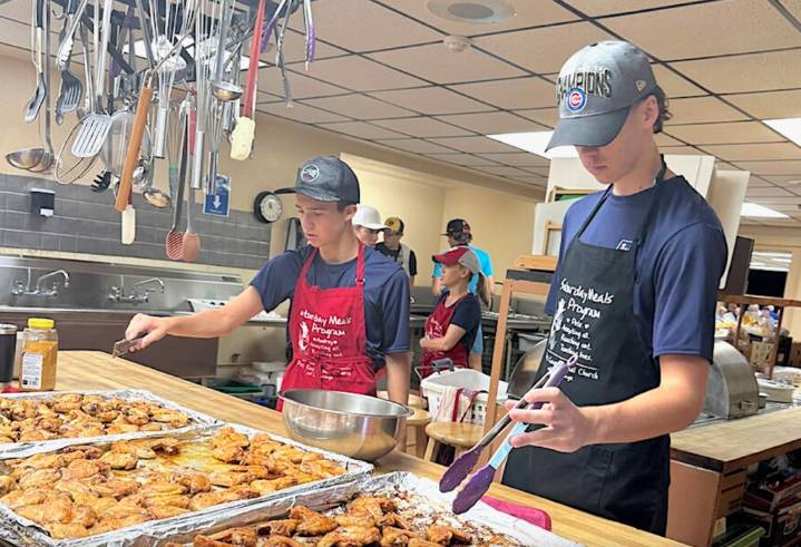 Hinsdale-Clarendon Hills moms, sons form Young Men's Service League