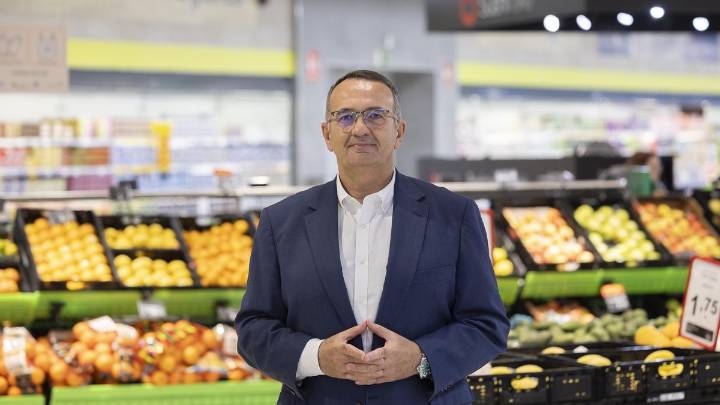 José Manuel Acosta: “En HiperDino somos facilitadores de vida de los canarios. Ofrecemos la mayor variedad de productos a los mejores precios”