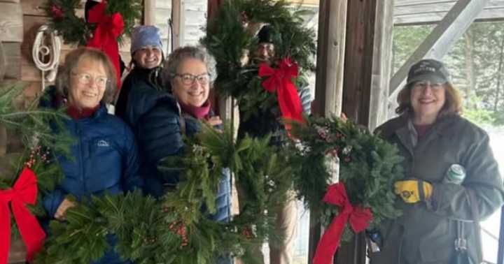 Wreath making with Georges River Land Trust