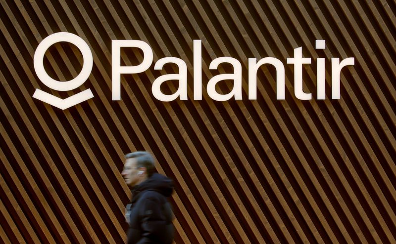 Palantir shares drop in Europe despite earnings beat