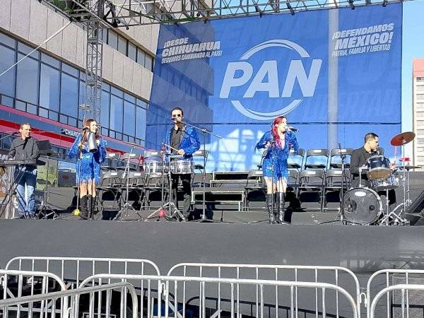 Se arma el baile con cumbiones azules