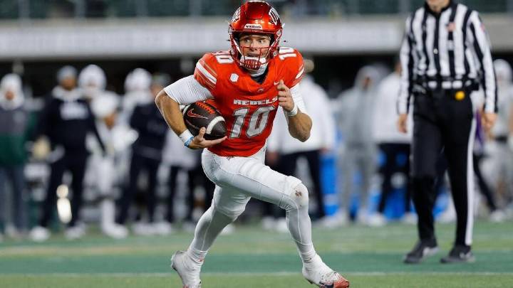 Hawaii vs. UNLV prediction, odds: Friday college football picks from 10,000 simulations