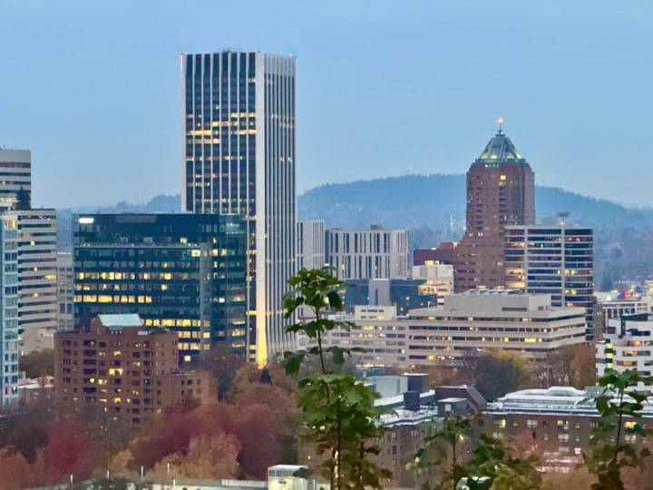 Wet, windy Thanksgiving Day around Portland