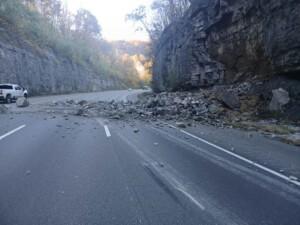 Rockslide repairs force lane closures on I 24 at Monteagle on Friday