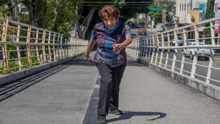 'No hay edad para correr': María Martínez, un ejemplo de superación a sus 90 años