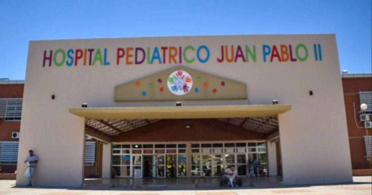 Una niña fue al hospital por un fuerte dolor de ojo y le encontraron gusanos en la cabeza