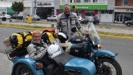Pareja de austríacos recorre la Patagonia en moto con sidecar