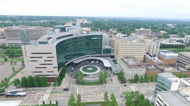 The financial strategy Cleveland Clinic is using to generate cash while cutting expenses