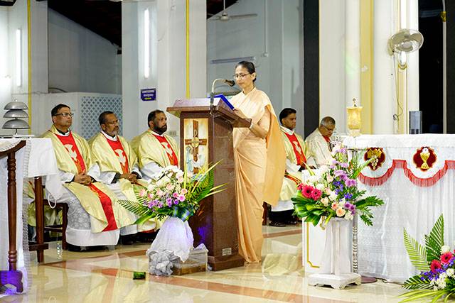 Centenary celebration of canonization of St Thérèse of Lisieux unites Carmelite family in Mangaluru