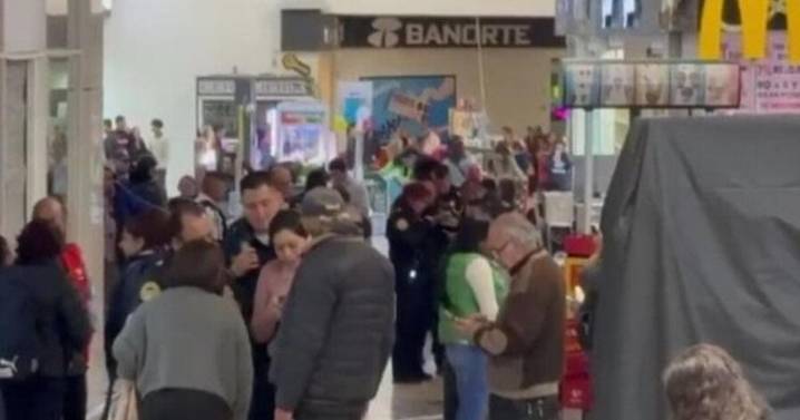 VIDEOS | Pánico en Plaza San Jerónimo por detonaciones de arma de fuego