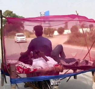 ‘Yamraj busy today’: Jugaad king builds moving bed on road; watch video