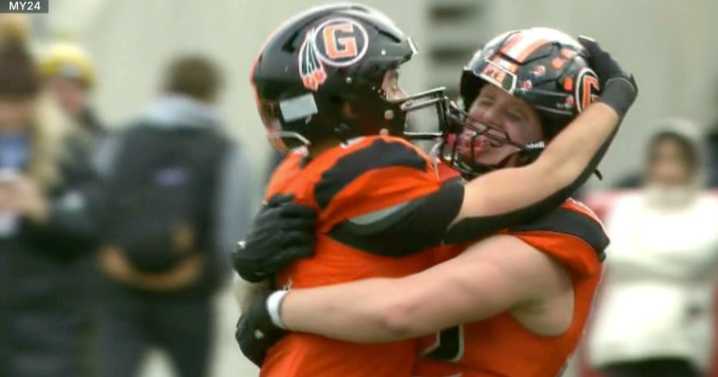 Grafton Black Hawks win WIAA Division 3 state championship, first title since 1982