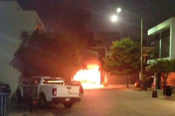 Incendian otra casa en fraccionamiento de Culiacán