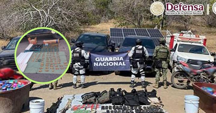 Golpe al narco en Michoacán: Ejército halla arsenal de guerra y explosivos ocultos en vehículos