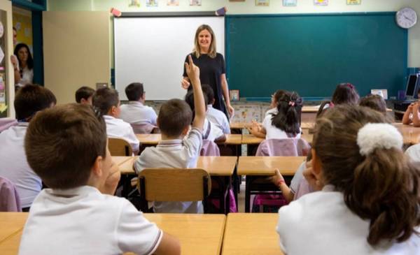 Desregulan las cuotas de los colegios privados: ya no necesitan autorización para aumentar aranceles