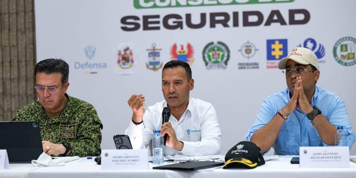 Ministro de Defensa explica el funcionamiento de las recompensas en Colombia, criterio y montos
