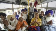 Sikh pilgrims enter Pakistan, first major crossing since May conflict
