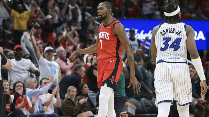 Rockets’ Kevin Durant pulls even with Russell Westbrook with latest NBA feat