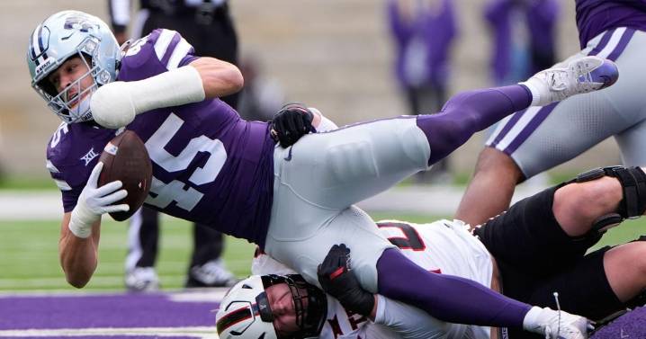 Kansas State leading tackler Austin Romaine out for season after opting for hand surgery